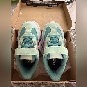 adidas Kids Mint Green and Teal Lace-Style Hook-and-Loop Sneakers